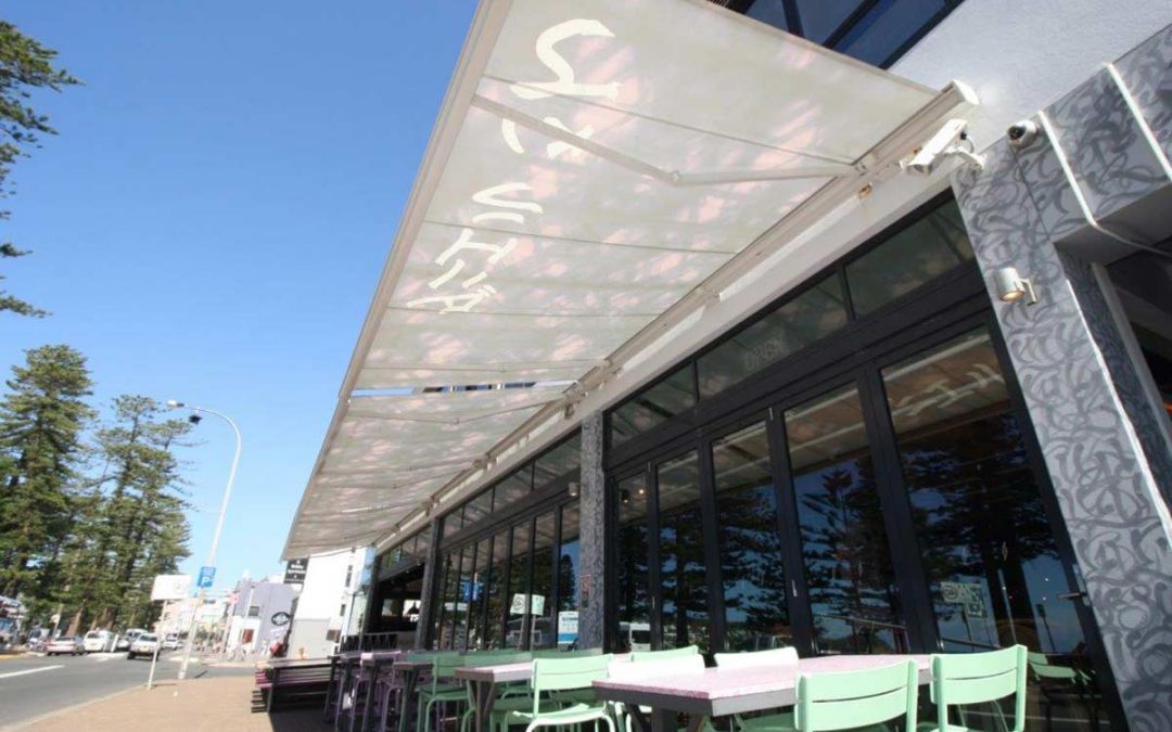 Commercial Awnings for Pubs, Restaurants and Cafes